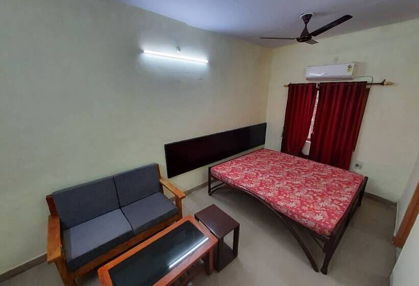 پانسیون Janardan Homestay Lucknow