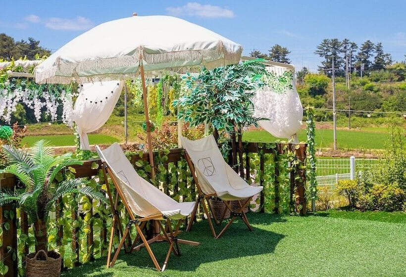 پانسیون Taean Yoyo Kids Poolvilla