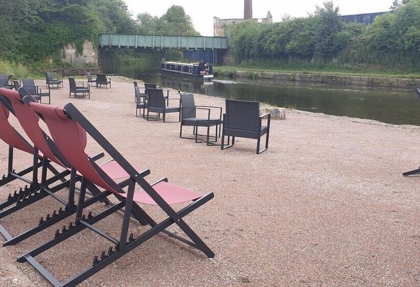 پانسیون Turner En Suite Room In Canalside Guesthouse