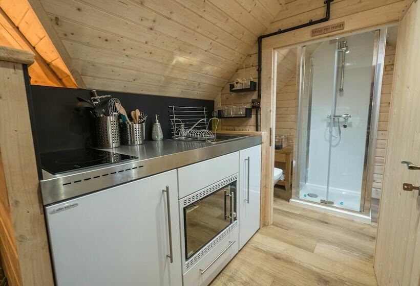 Copper Beech Cabin For Couples, Outdoor Bath