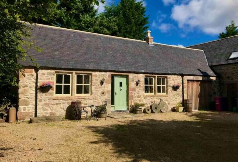 إقامة Millstone Cottage Archiestown