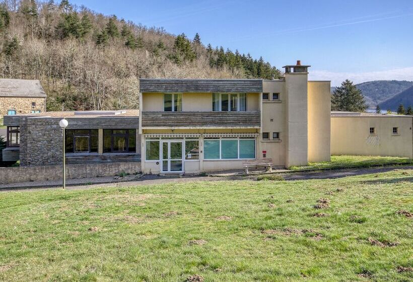 住所  Vacanceole  Le Domaine De Confolant