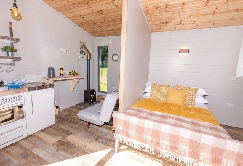 Sunset Cabins At The Oaks Woodland Retreat