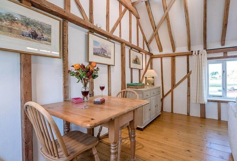 The Hayloft Boundary Farm Air Manage Suffolk