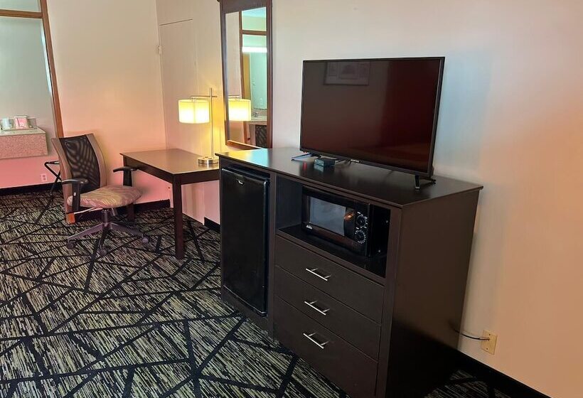 Travelerslodge Motel