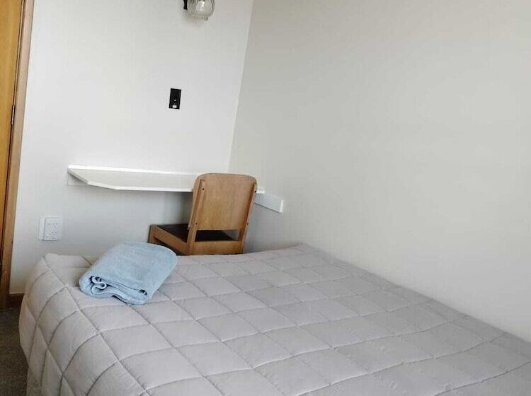 מוטל Whitehorse Inn