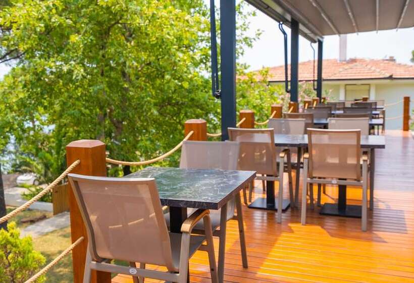 Cunda Pi̇er Otel
