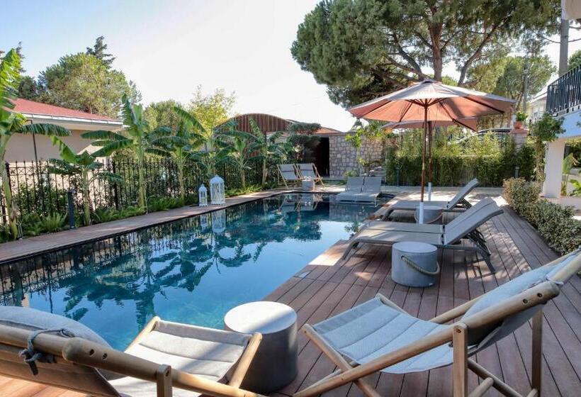 Cunda Pi̇er Otel