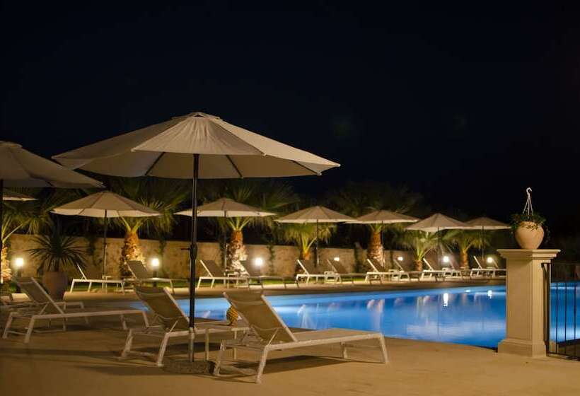 مسافرخانه Borgo Vita Novella