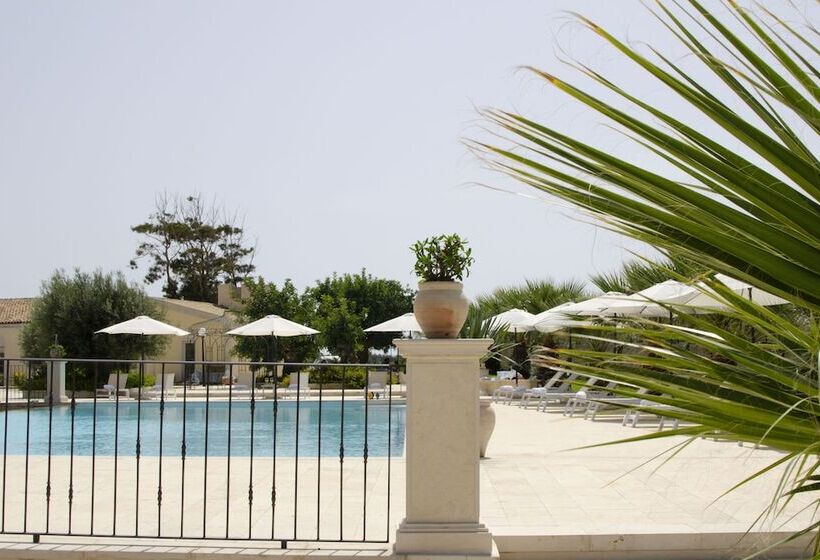 مسافرخانه Borgo Vita Novella