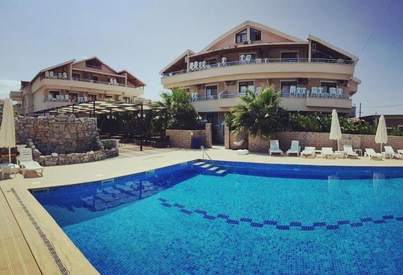 هتل Altinkum Tatil Konakları