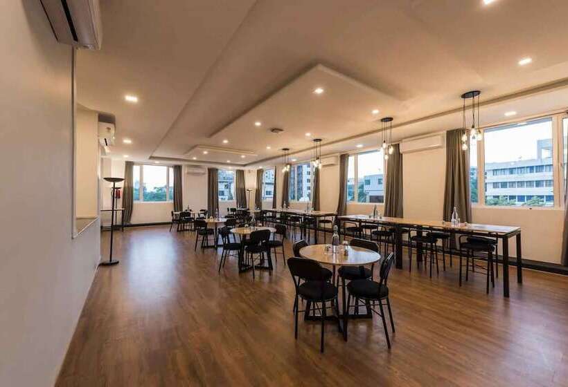 酒店 Dbr Suites