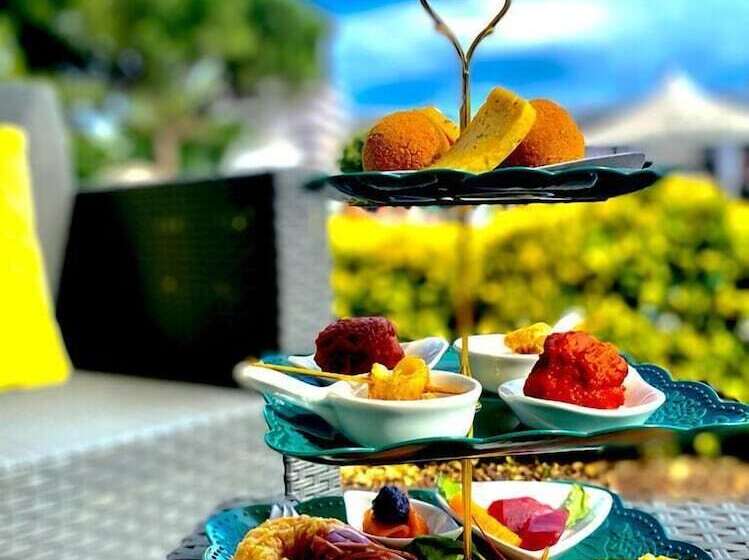 فندق Falcone