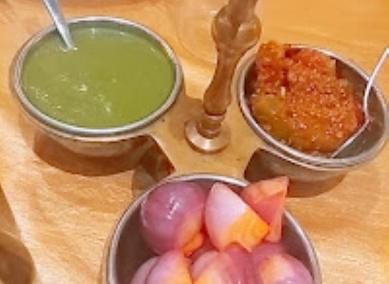 호텔 Goroomgo Galaxy Mathura