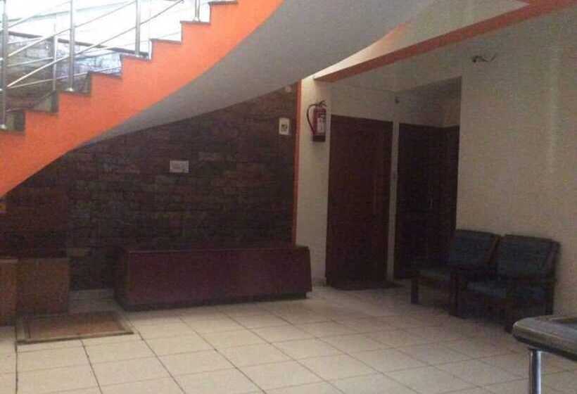 בית מלון כפרי Goroomgo Him Plaza Almora