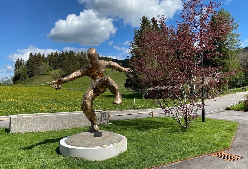 Отель Lartor Resort