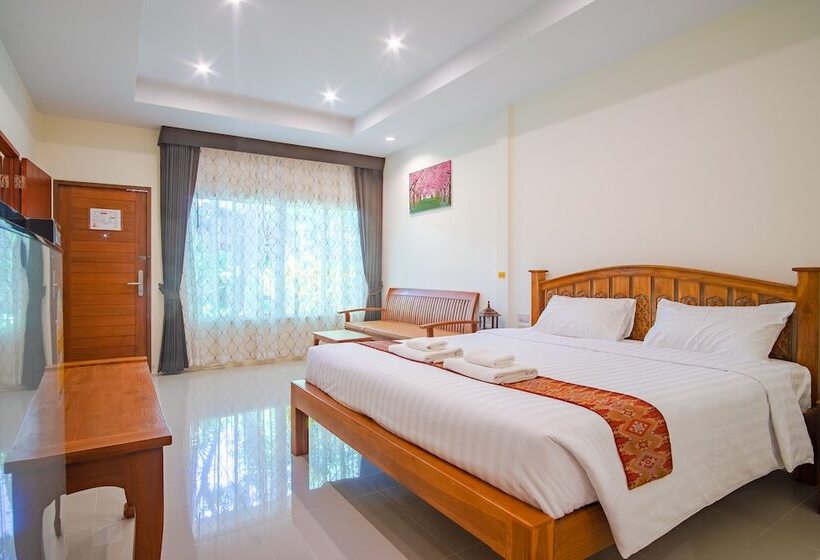 호텔 Prayai Changthai Resort