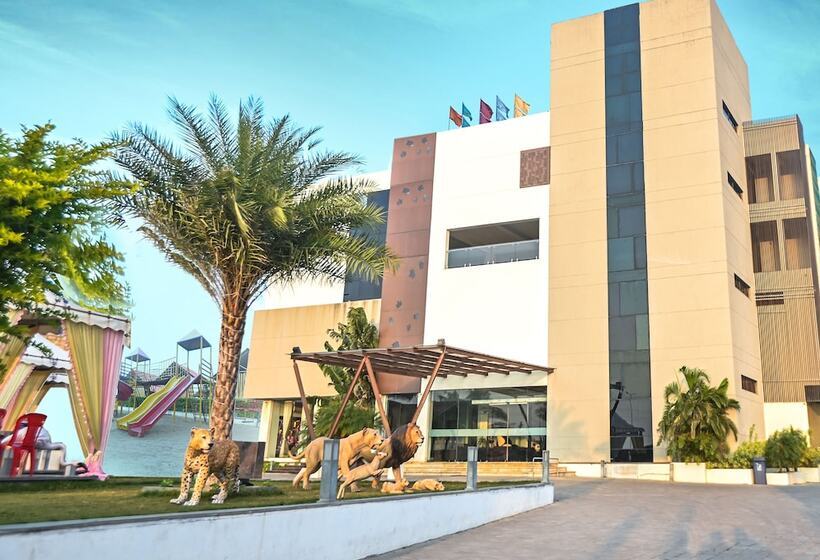 Отель Pride Divine Resort Somnath