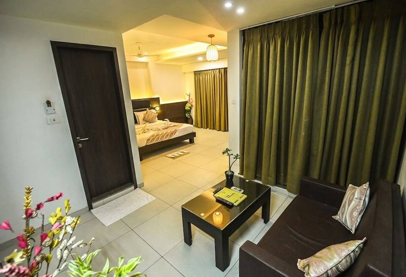 Отель Pride Divine Resort Somnath