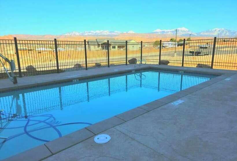 هتل Scenic View Inn & Suites Moab