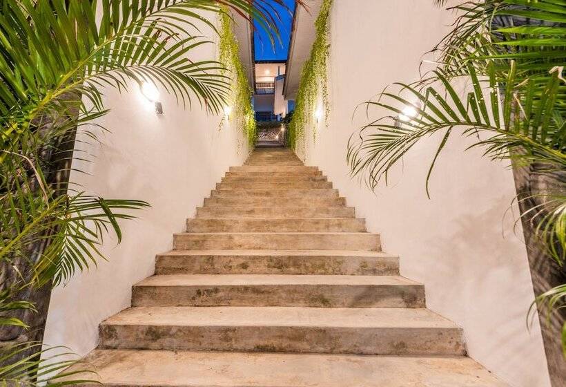 Отель Sea La Vie Resort Nusa Penida