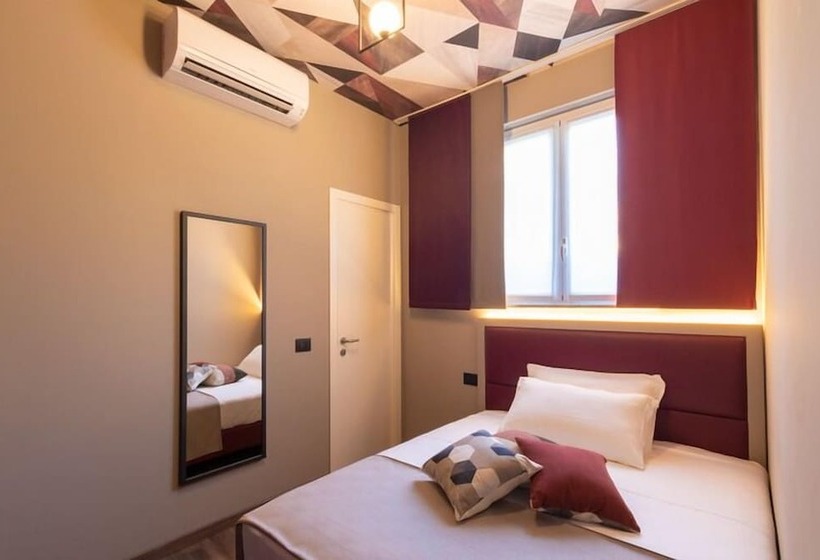 هتل The Time Home&