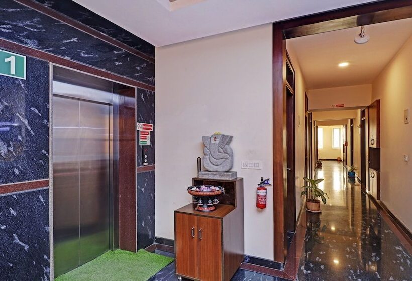 بنسيون Treebo Rj Residency