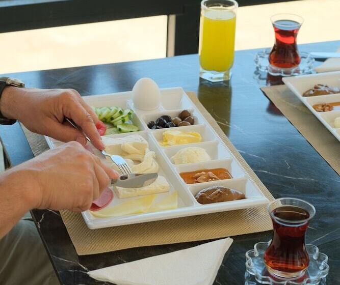 Rega Otel
