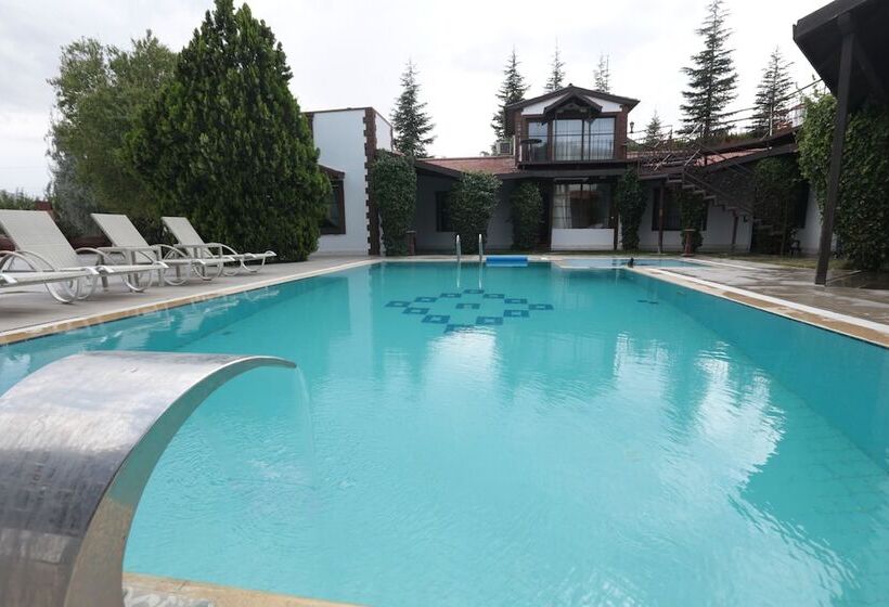 فندق çeli̇k Resort