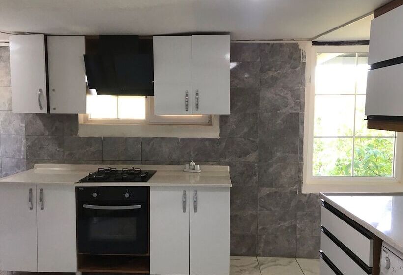 فندق çeli̇k Resort