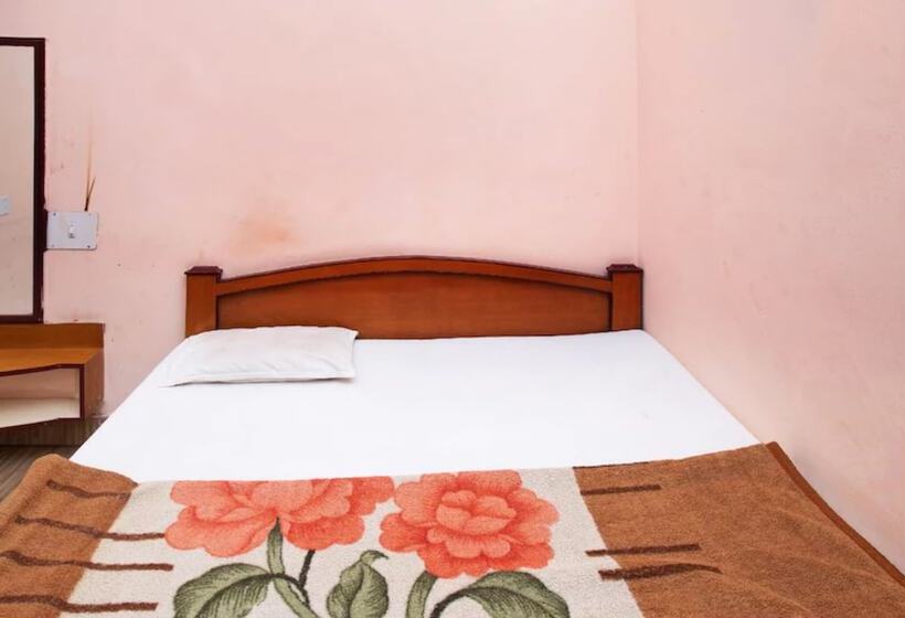 Goroomgo Hotel Good Luck Raipur