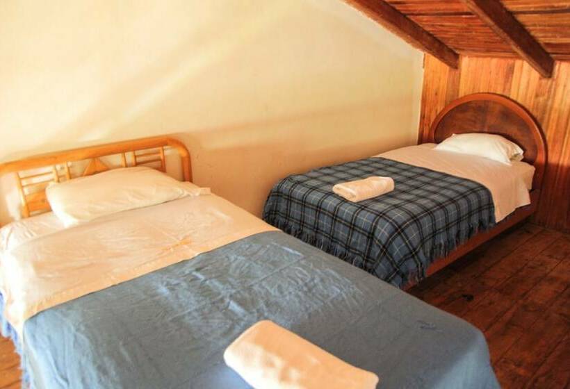 فندق Hosteria Hachacaspi