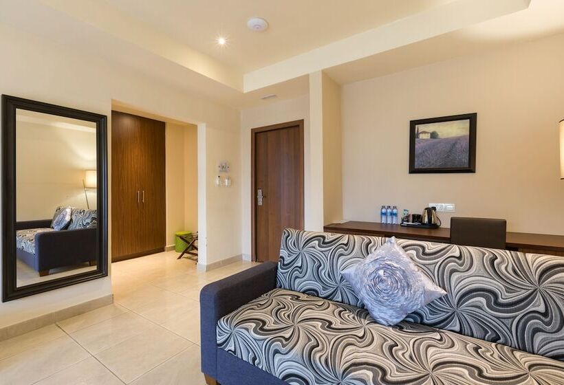 هتل Lodge By Eagles