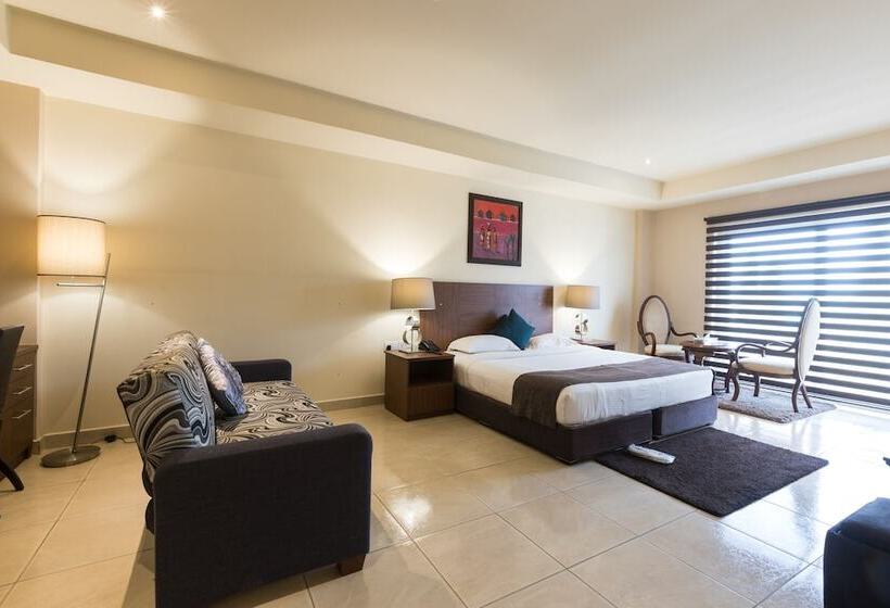 هتل Lodge By Eagles