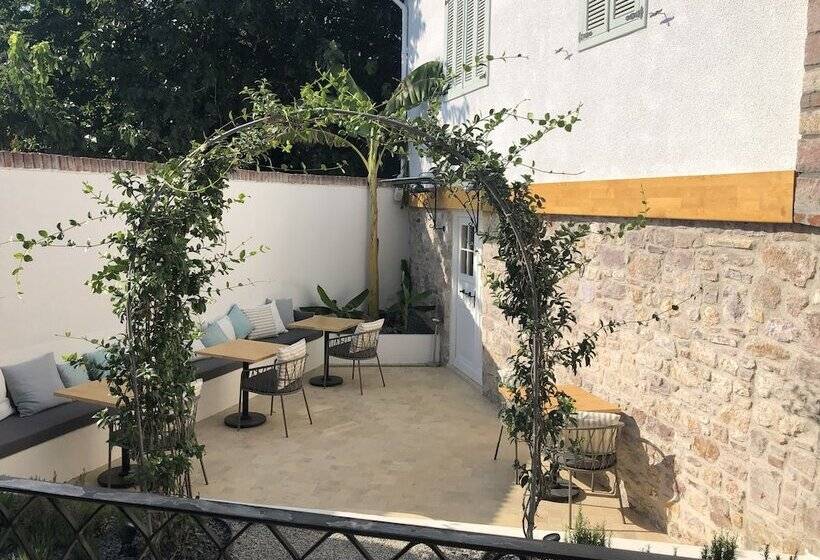 هتل Min Ayvalık