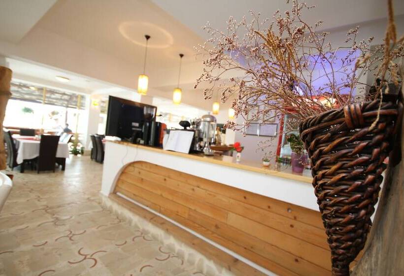 Отель Paradise Delta House