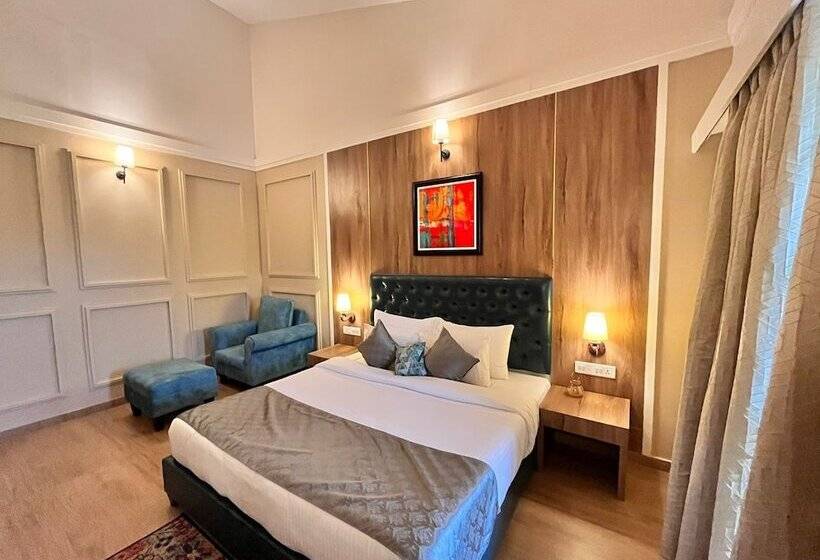 هتل Pushpam Lords Resort Karjat  Pure Veg
