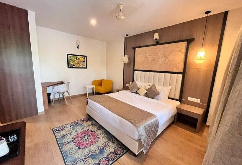 هتل Pushpam Lords Resort Karjat  Pure Veg