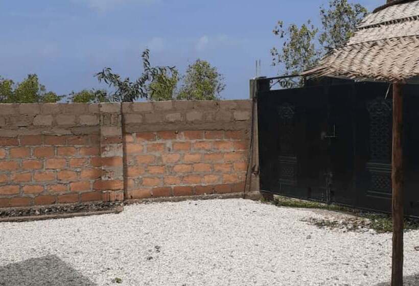 בית מלון כפרי Serenity House Zanzibar