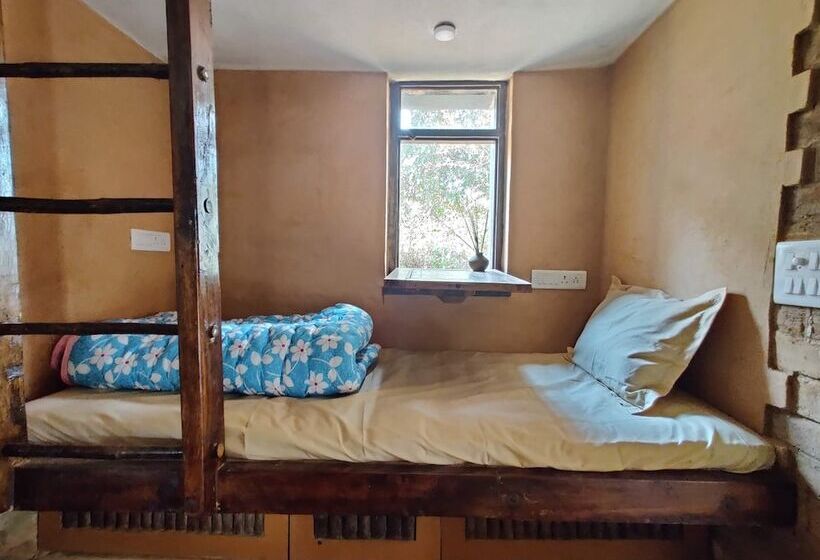 Отель Surwahi Social Ecoestate Kanha