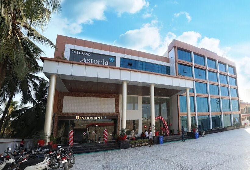 Отель The Grand Astoria Somnath