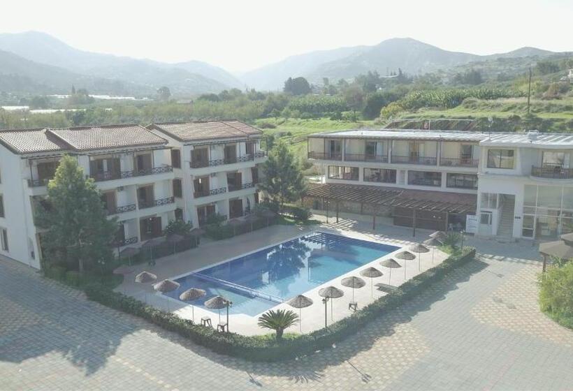 בית מלון כפרי Vouni King