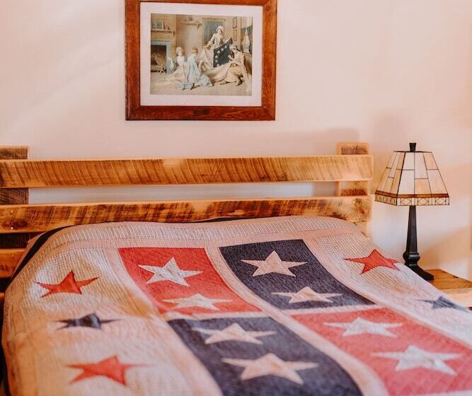 Jack Pines Resort