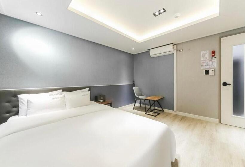 فندق على الطريق Tongyeong Hotel Hora