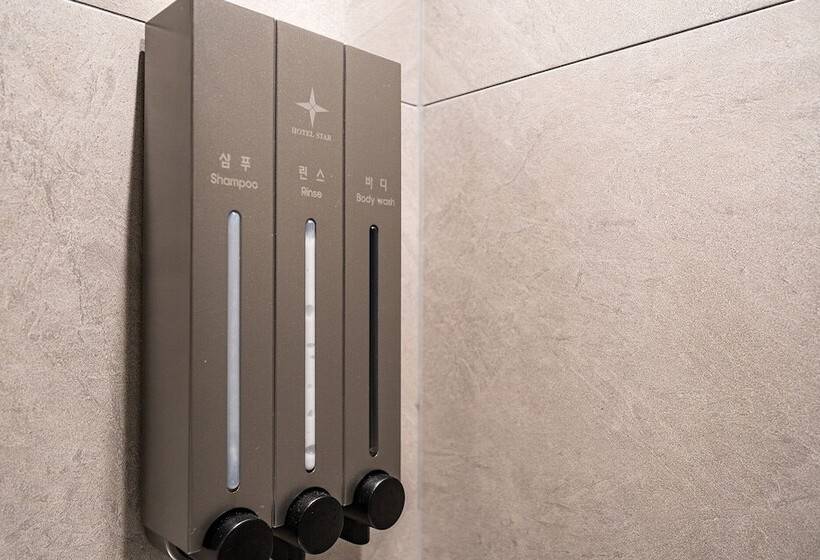فندق على الطريق Uijeongbu Hotel Star