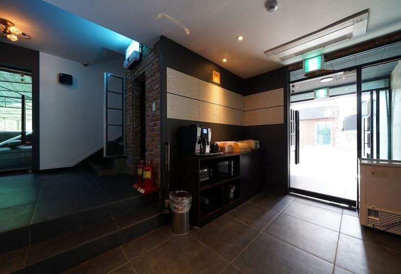 מוטל Yangsan Deokgye Yuna