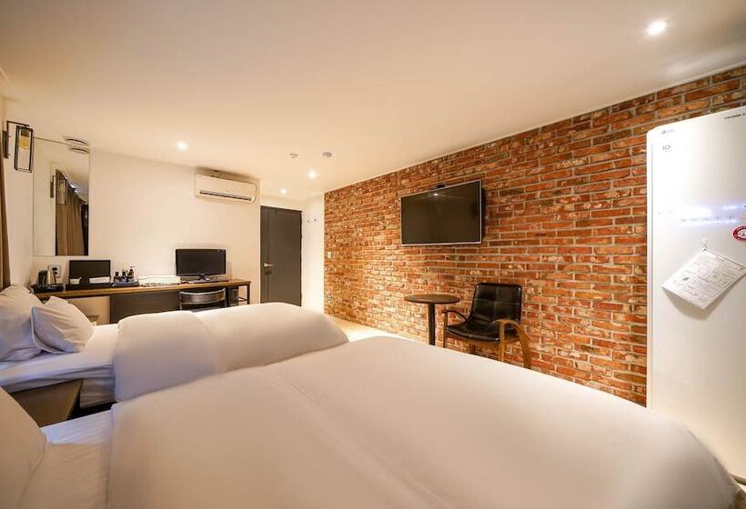 מוטל Yangsan Deokgye Yuna