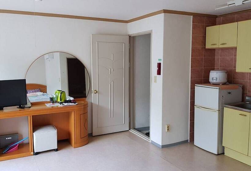 فندق على الطريق Yangyang Galcheon Family Resort