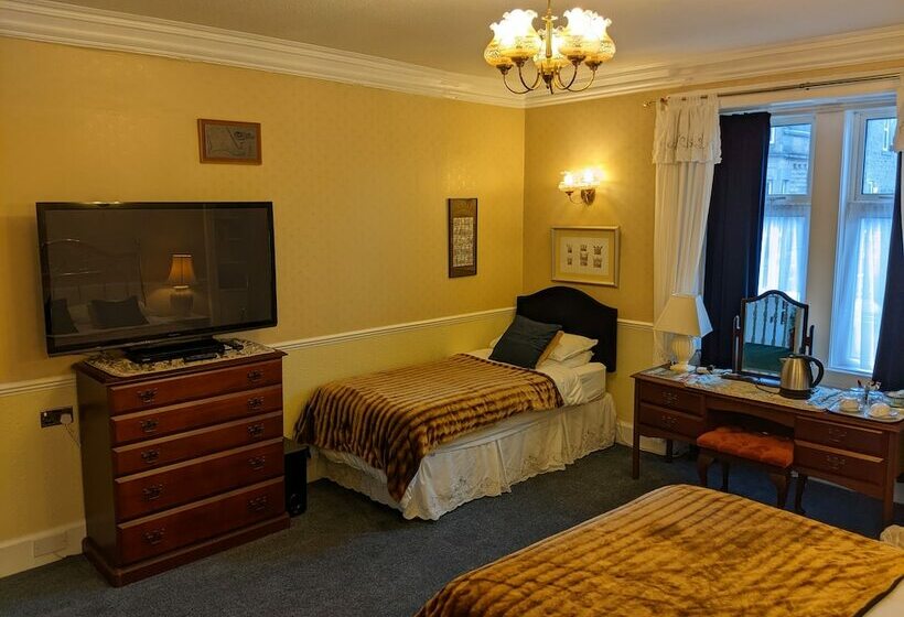 بنسيون Ashley House Guest House