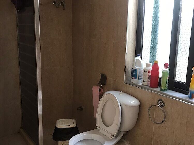 پانسیون Tirana City Rooms   Vatra E Lagjes By Paymán Club